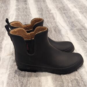 Chooka Black Ankle Rain Boots with Brown Lining Size 8